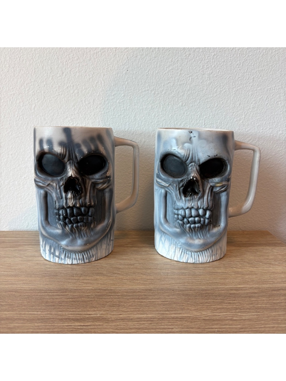 Pair of 3D Skull Mugs 6” Halloween Gothic Tiki Style Ceramic Cups Beer Mug